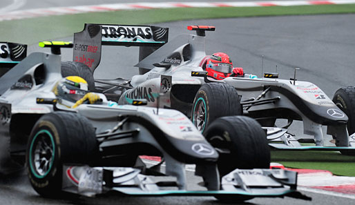 Michael Schumacher und Nico Rosberg lieferten sich in Spa zwei heiße Duelle