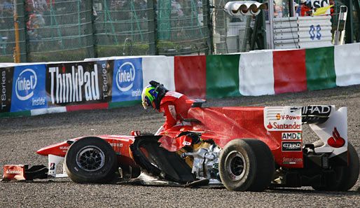 Felipe Massa rauschte am Start des Japan-GP in das Auto von Vitantonio Liuzzi