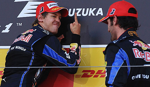 Sebastian Vettel (l., mit Teamkollege Mark Webber) feierte in Suzuka seinen dritten Saisonsieg