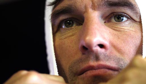Mark Webber verletzte sich bei einem Unfall 2010 an der Schulter