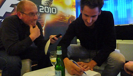 Adrian Sutil mit SPOX-Redakteur Alexander Mey