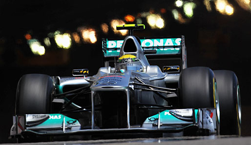 Nico Rosberg flog in Monaco hinter dem Tunnel mit seinem Mercedes heftig ab