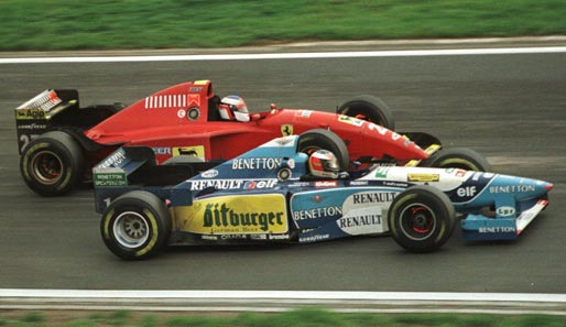 Michael Schumacher bei seinem Überholmanöver gegen Alesi 1995 auf dem Nürburgring