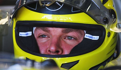 Nico Rosberg hat die Gerüchte um seinen möglichen Wechsel zu Ferrari dementiert