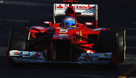 Fernando Alonso fuhr in Melbourne im Ferrari von Startplatz zwölf noch auf Rang fünf nach vorne