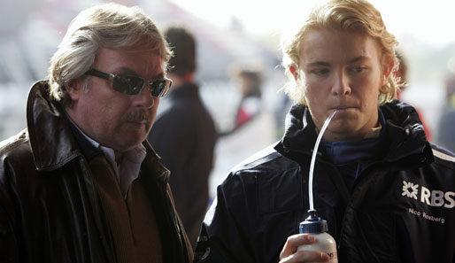 Nico Rosberg (r.) gemeinsam mit seinem Vater Keke 2005 bei Testfahrten des Team Williams