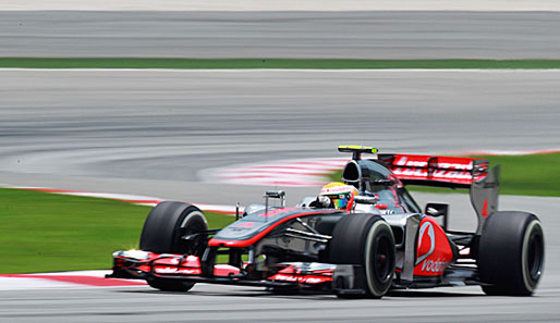 Lewis Hamilton steht im zweiten Rennen zum zweiten Mal auf der Pole-Position