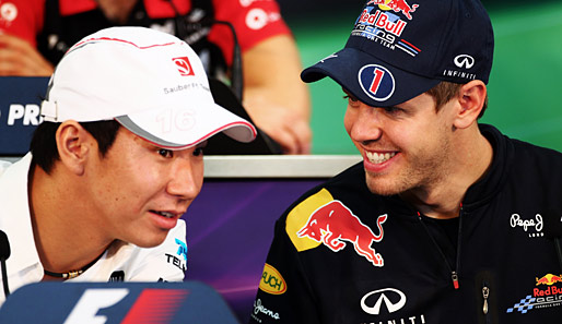 Kamui Kobayashi (l.) kann wichtige Punkte für den WM-Kampf von Sebastian Vettel sichern