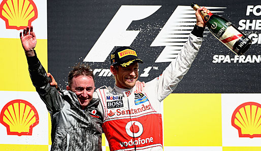 Paddy Lowe wirkte im letzten Jahr bei McLaren mit und durfte mit Jeson Button jubeln