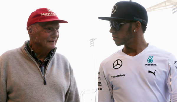 Weltmeister unter sich. Niki Lauda im Gespräch mit Lewis Hamilton
