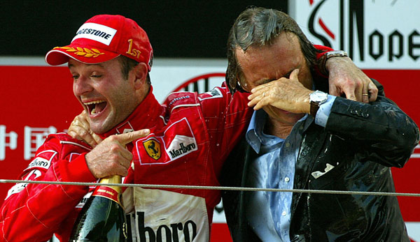 Rubens Barrichello gewann 2004 den ersten China-GP für Ferrari und duschte seinen Boss Luca di Montezemolo