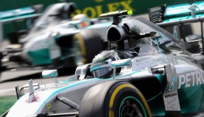 Nico Rosberg und Lewis Hamilton schienen in Montreal uneinholbar, bis die Technik streikte