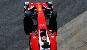 Ferrari in Barcelona beim Test