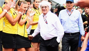 Bernie Ecclestone bleibt der Formel 1 weiter erhalten