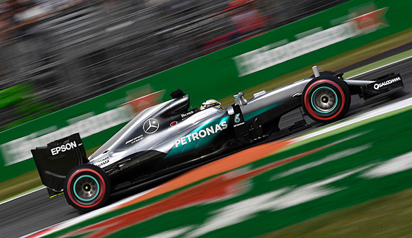 Lewis Hamilton ist Führender der Fahrer-Weltmeisterschaft
