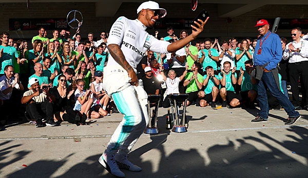 Lewis Hamilton und Mercedes bejubeln den Konstrukteurstitel in der Formel 1