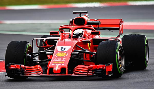 Testfahrten in Barcelona: Sebastian Vettel erstmals auf der Strecke.