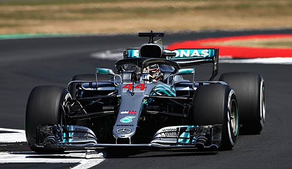 Lewis Hamilton startet in Großbritannien von der Pole Position.