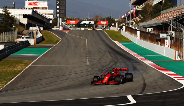Sebastian Vettel testet für die neue Formel-1-Saison in Barcelona.