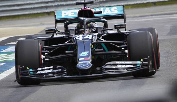 Lewis Hamilton hat sich in Silverstone die Pole geschnappt.