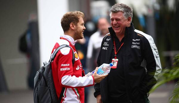 Sebastian Vettel soll angeblich einen Drei-Jahres-Vertrag bei Aston Martin unterschrieben haben.