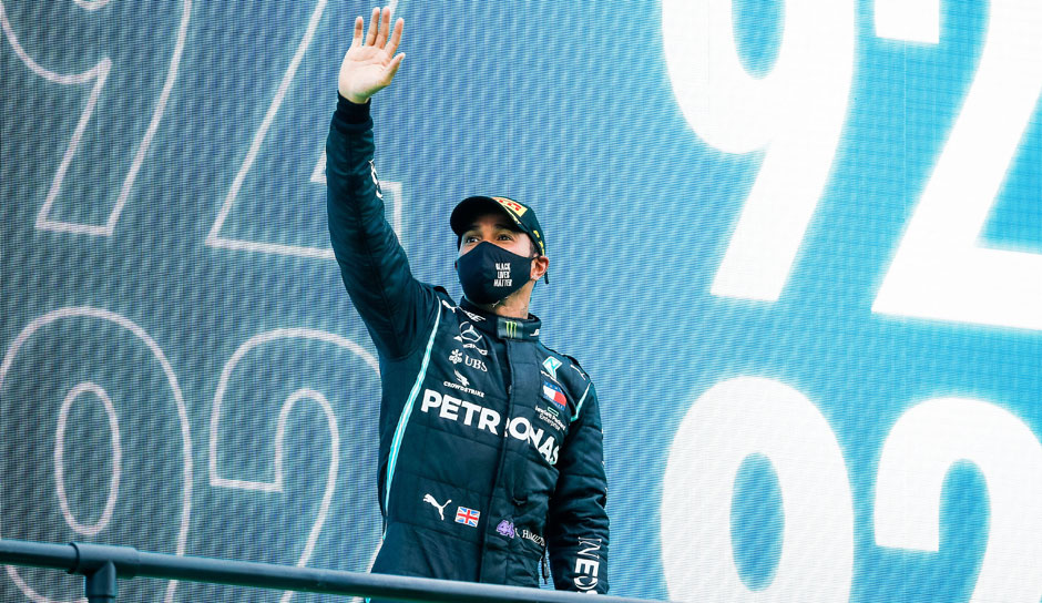 Lewis Hamilton hat mit seinem 92. GP-Sieg in Portugal den scheinbar unerreichbaren Rekord von Michael Schumacher (91 Siege) endgültig geknackt. So reagiert die internationale Presse auf Hamiltons Krönung.