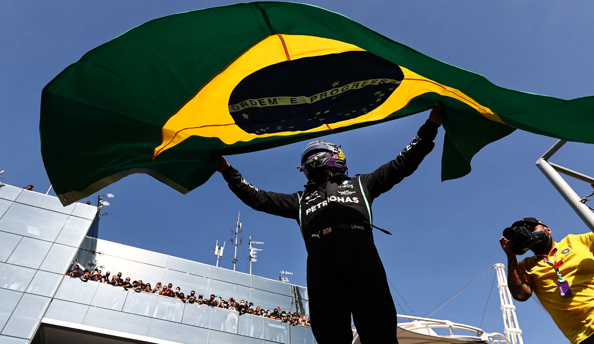 Nach Lewis Hamiltons beeindruckender Siegfahrt beim Großen Preis von Brasilien huldigt die internationale Presse dem Briten. Manche setzen ihn gar mit seinem Kindheitsidol und F1-Legende Ayrton Senna gleich. Die Pressestimmen zum Brasilien-GP.