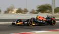 Max Verstappen hat bei den Testfahrten in Bahrain die Bestzeit in den Asphalt gebrannt.