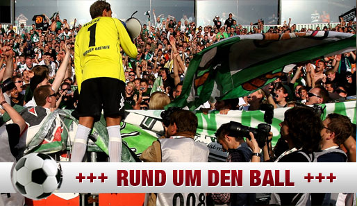 Tim Wiese brüllte in der Werder-Fankurve "Scheiß HSV" ins Megafon