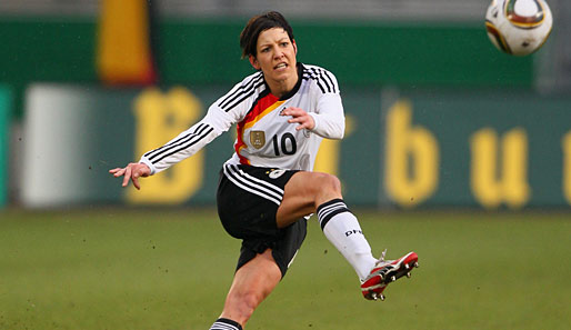 Linda Bresonik spielt seit 2001 für die deutsche Nationalmannschaft