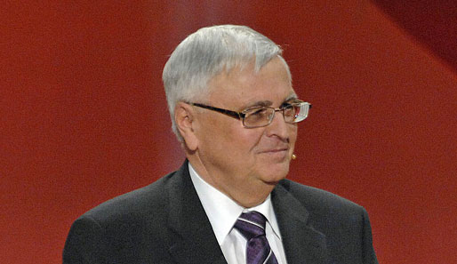 Der DFB-PRäsident ist seit Juli 2005 Träger des Bundesverdienstkreuzes 1. Klasse