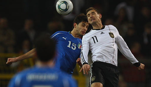 In der 16. Spielminute schoss Miroslav Klose Deutschland gegen Italien in Führung