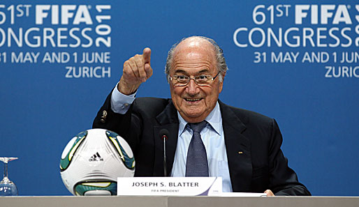 Joseph Blatter möchte die WM-Vergabe durch den neuen Rat der Weisen prüfen lassen