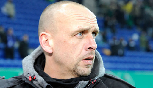 Holger Stanislawski soll den 1. FC Köln zurück in die erste Liga führen