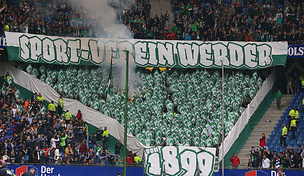 Einige Fans von Werder Bremen hatten bei den Spieolen gegen Hamburg und Berlin Rauchkörper geworfen