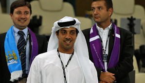 Für Manchester City und Mansour bin Zayed Al Nahyan (M.) könnte das Lachen bald vorbei sein