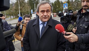 Platini wurde für sechs Jahre von allen Ämtern der UEFA gesperrt