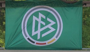 Die Amateurvereine sehen sich durch den Grundlagenvertrag zwischen dem DFB und der DFL entscheidend benachteiligt