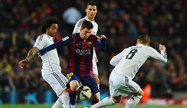 Lionel Messi gegen drei Madrilenen