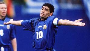 Bei der WM 1994 in den USA kehrt Maradona auf die große Bühne zurück. Leicht übergewichtig, doch mit demselben Spielwitz vergangener Tage. Nach dem zweiten Gruppenspiel gegen Nigeria wird er erneut positiv auf Kokain getestet. Der endgültige Absturz.