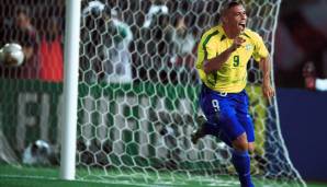 Ronaldo (Brasilien) - Zweifacher Torschütze im Finale, Torschützenkönig (8 Tore) und die wohl denkwürdigste Frisur überhaupt bei einer WM. Ronaldo wurde zum zweiten Mal Weltmeister und krönte damit seine beeindruckende Karriere. Rücktritt 2011.