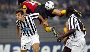 9. CIRO FERRARA (Juventus) - Gesamtstärke: 90 in FIFA 05. FIFA 05 war sein letzter Auftritt im Spiel, denn 2005 beendete er die Karriere. Spielte davor ab 1994 bei Juve und gewann fünfmal den Scudetto, einmal die CL.