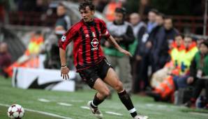 5. PAOLO MALDINI (AC Milan) - Gesamtstärke: 92 in FIFA 05. Von 1984 bis 2009 bei Milan aktiv, gewann der einstige Linksverteidiger sieben Meisterschaften und fünfmal die CL bzw. den Landesmeister-Cup. Seine Nummer 3 wird nicht mehr vergeben.