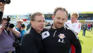 RB Leipzig, 2009 auf Initiative der Red Bull GmbH gegründet, hat 2012 auch im zweiten Anlauf nicht den Aufstieg von der Regionalliga in die 3. Liga geschafft. Daraufhin ersetzt der neue Sportdirektor Trainer Peter Pacult durch Alexander Zorniger.