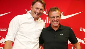 Der Österreicher Ralph Hasenhüttl wird als erster RBL-Bundesligatrainer vorgestellt. Rangnick zieht sich wieder auf seinen Direktorenposten zurück.
