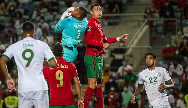 Portugal (rot) kann heute mit einem Sieg in Irland einen großen Schritt Richtung WM 2022 machen.