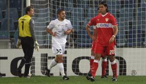 Dezember 2009: Champions League gegen Unirea Urziceni. Während das Spiel läuft, verschwindet Lehmann plötzlich hinter dem Tor und hockt sich hinter eine Bande. Die Fernsehbilder legen nahe, dass er hinter der Bande uriniert ...