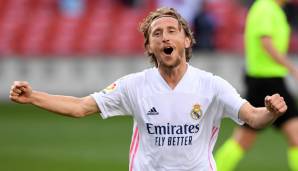 LUKA MODRIC (Real Madrid): Camavinga und Valverde müssen sich gedulden, denn unter Ancelotti führt weiterhin kein Weg an Modric, Kroos und Casemiro vorbei. Modric soll laut Marca noch einmal einen neuen Vertrag für die kommende Saison erhalten.