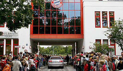 Bayern, Fans, Säbener Straße