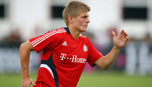 Obwohl Toni Kroos bei Bayern kaum Einsatzzeit bekommt, will Uli Hoeneß ihn nicht ausleihen
